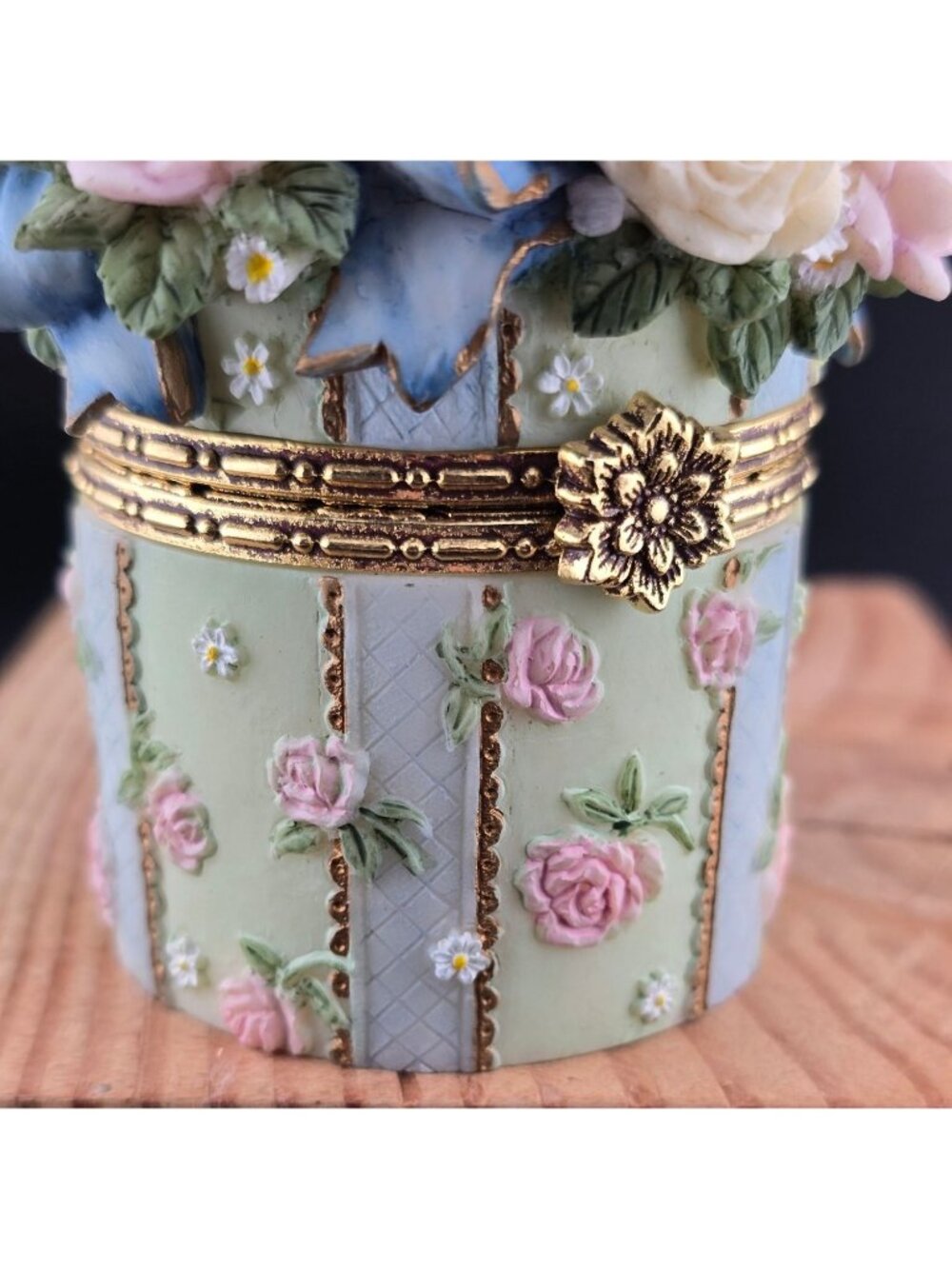 Flower and Butterfly Porcelain Trinket Box 3" Tall READ - Picture 10 of 16
